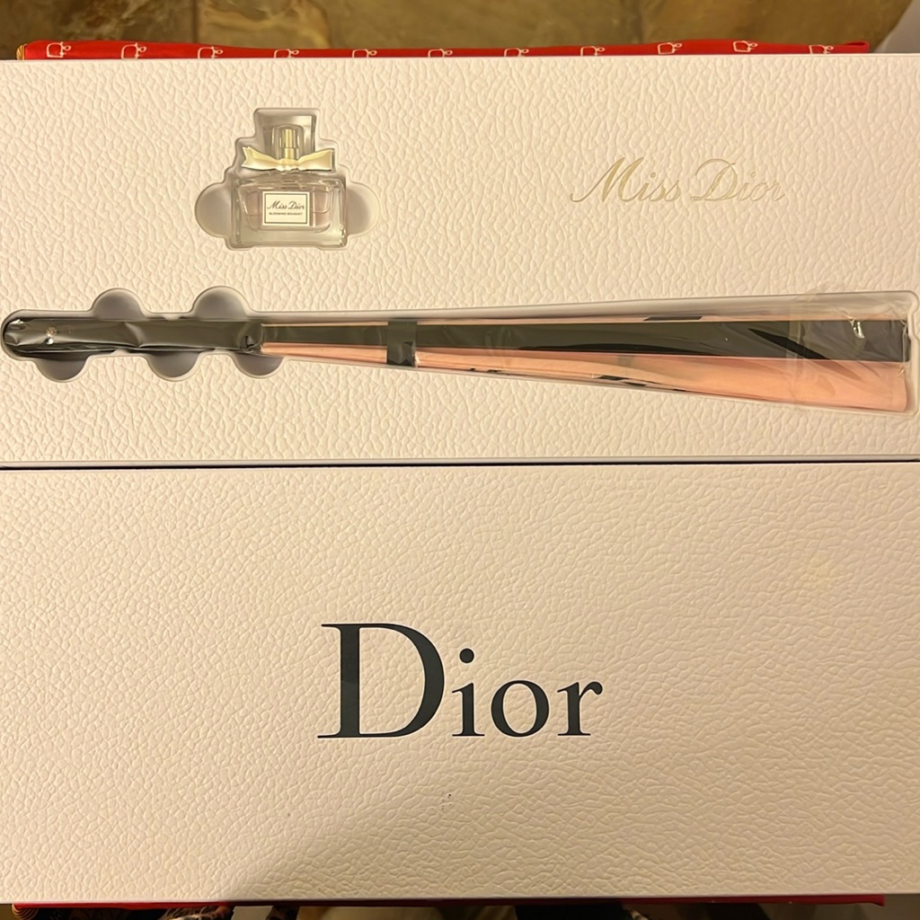 Brand New Dior Miss Dior Fan Brand New Dior Miss Dior Fan